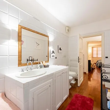 Cavour 9 2b 2b 100mq With Private Garage, In Center Of Rapallo, Wifi, Air Conditioned Rapallo