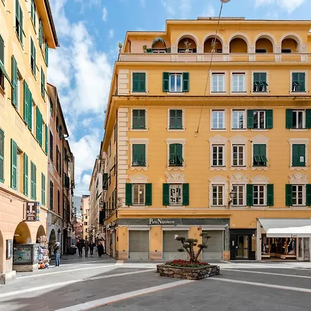 Cavour 9 2b 2b 100mq With Private Garage, In Center Of Rapallo, Wifi, Air Conditioned