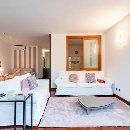 Apartment Cavour 9 2b 2b 100mq With Private Garage, In Center Of Rapallo, Wifi, Air Conditioned Rapallo