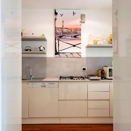 Cavour 9 2b 2b 100mq With Private Garage, In Center Of Rapallo, Wifi, Air Conditioned * Rapallo