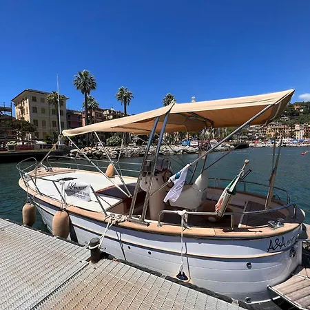 Apartment Cavour 9 2b 2b 100mq With Private Garage, In Center Of Rapallo, Wifi, Air Conditioned *